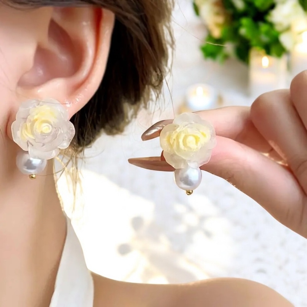 Cute Style Light Yellow Rose Flower Stud‎ Earrings Simple Design Plastic Mosaic